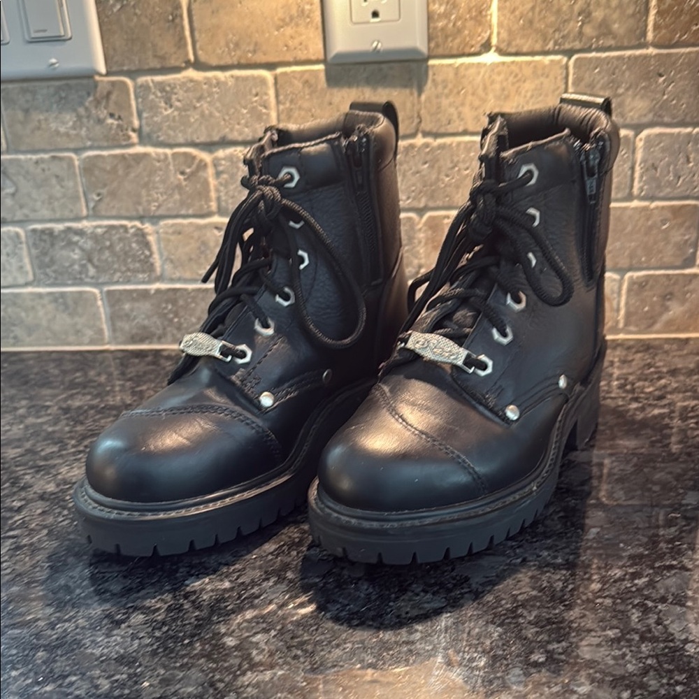 Black Leather Women's Riding Boots